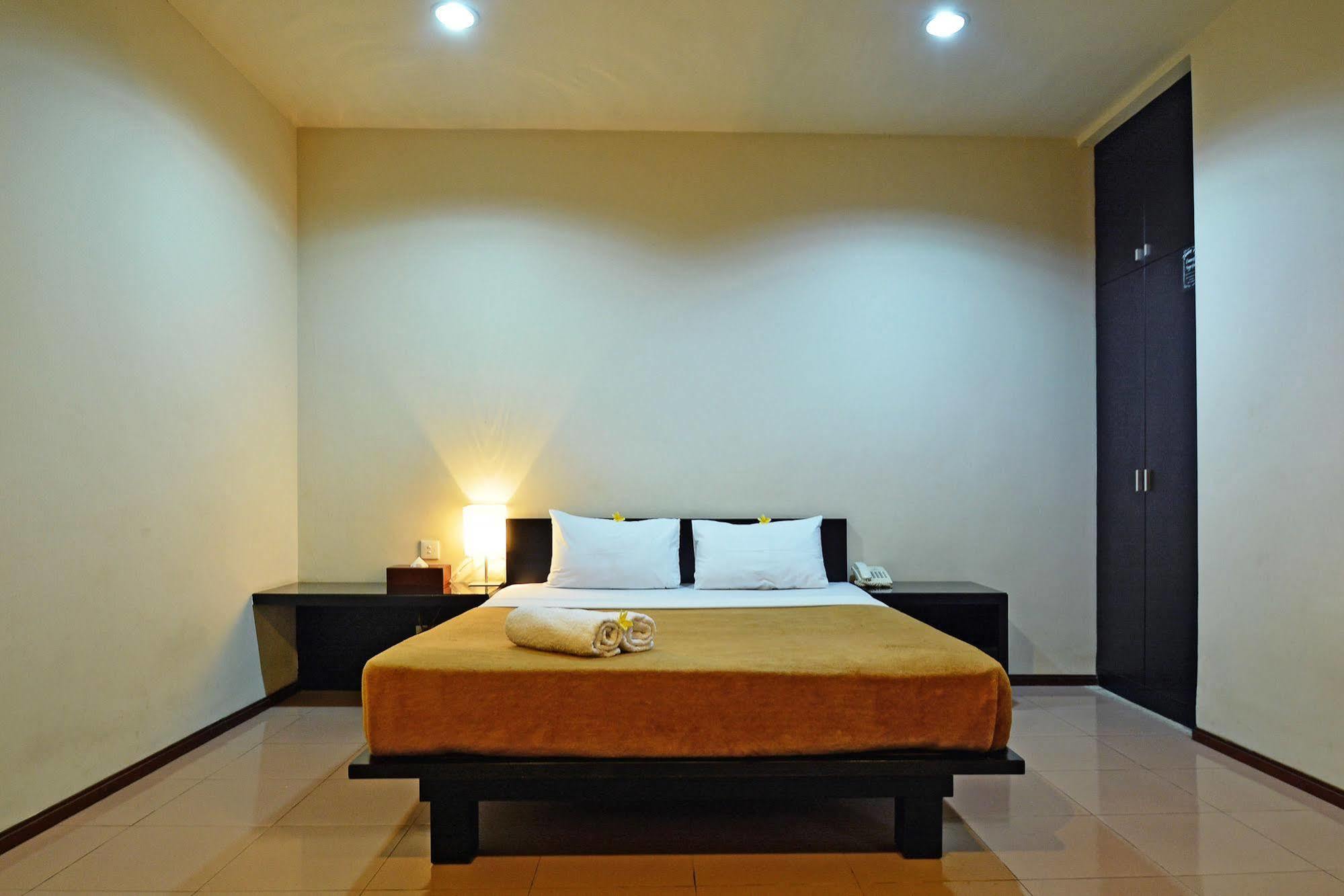 Taman Ayu Town House Aparthotel Legian  Exterior photo