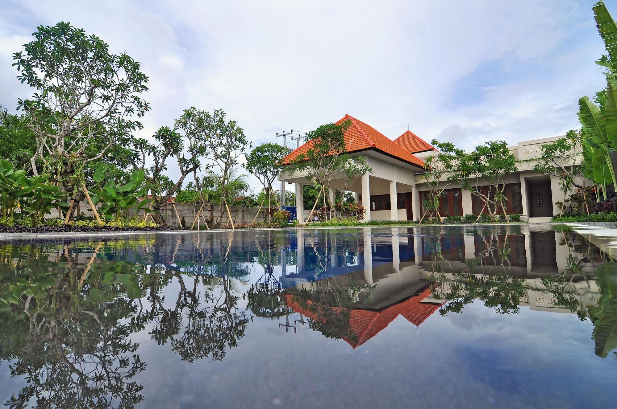 Taman Ayu Town House Aparthotel Legian  Exterior photo